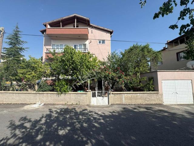Niğde içerisinde satılık Villa