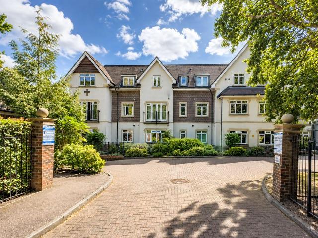 Apartment for rent in Beaconsfield, Knotty Green