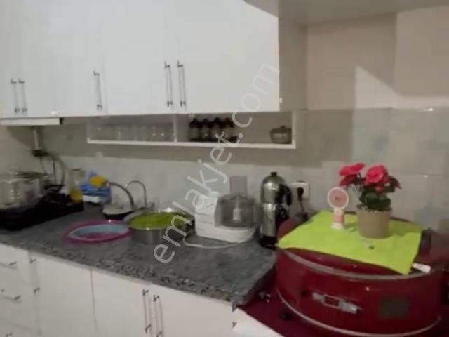 Atatürk Mahallesi, Küçükçekmece içerisinde kiralık mülk