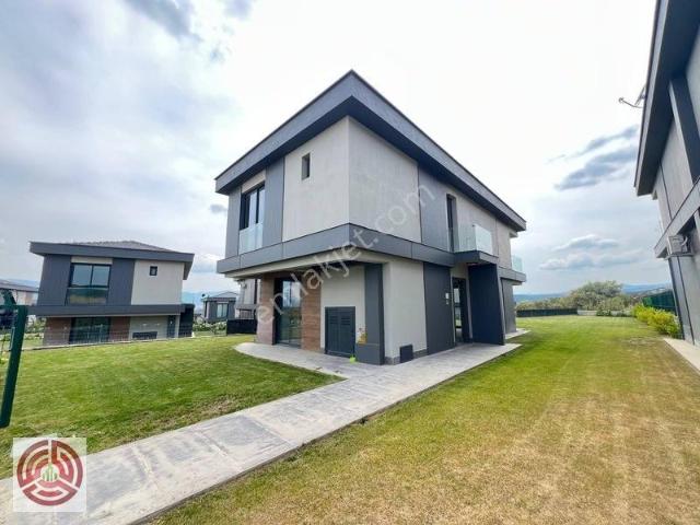 Bağyolu, Yunusemre içerisinde satılık Villa