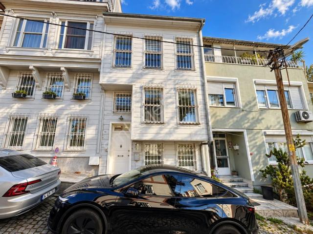 Boyacıköy, Sarıyer içerisinde kiralık Villa