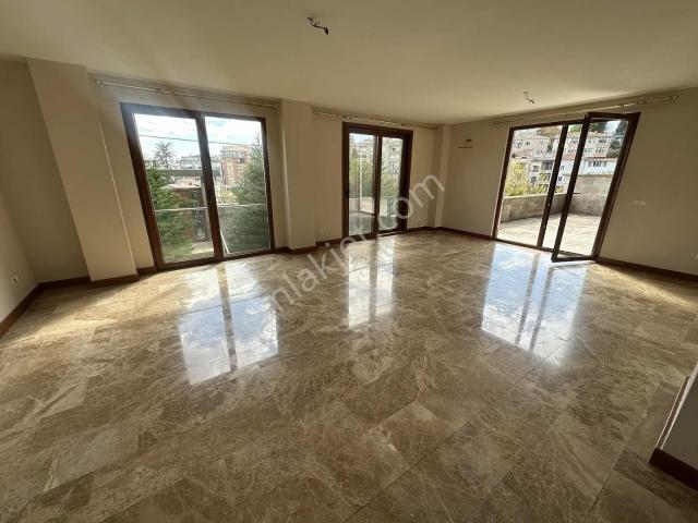 Sariyer, İstanbul içerisinde kiralık mülk