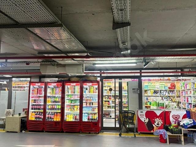 Küçükçekmece, İstanbul içerisinde satılık Dükkan