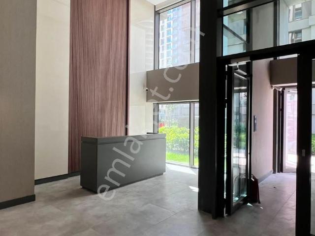 Kadiköy, İstanbul içerisinde kiralık mülk