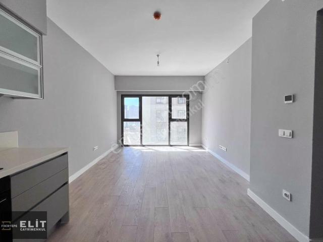 Kadiköy, İstanbul içerisinde kiralık mülk