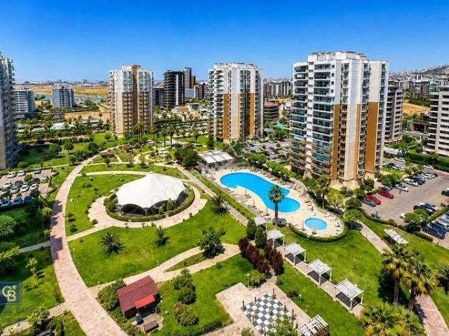 İzmir içerisinde satılık mülk