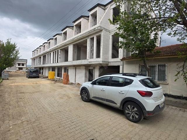 Zincirlikuyu Mahallesi, Tepebaşı içerisinde satılık Villa