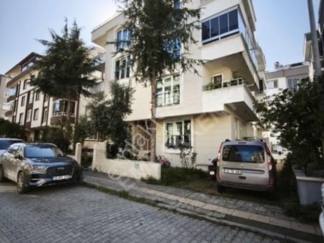 Esenevler Mahallesi, Atakum içerisinde satılık mülk