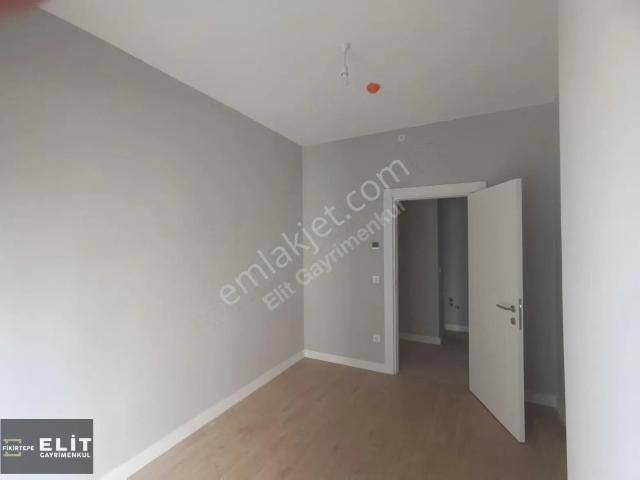 Kadiköy, İstanbul içerisinde kiralık mülk