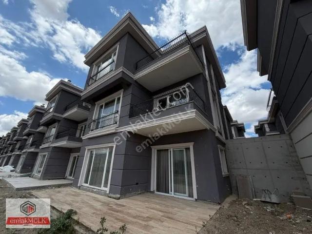 Bağlıca, Etimesgut içerisinde satılık Villa