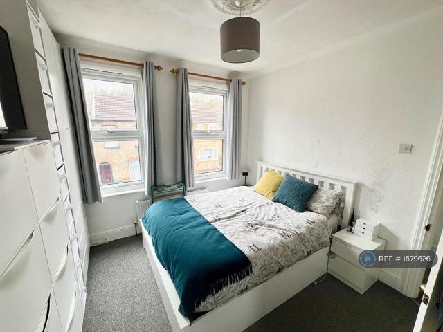 House for rent in London Borough of Newham, Greater London