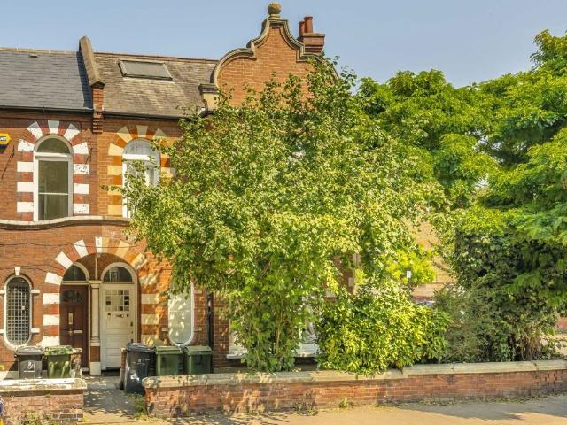 Apartment for rent in Streatham, Greater London