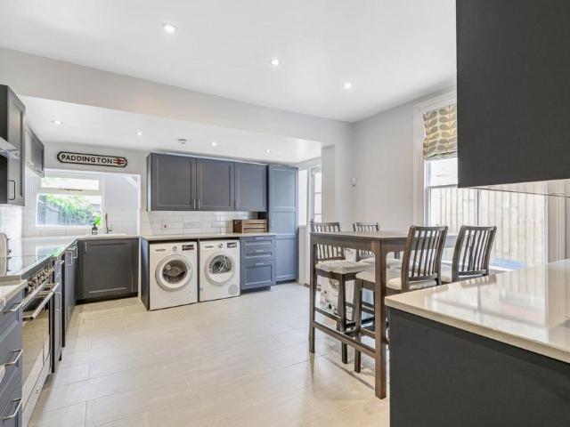 Apartment for rent in Streatham Hill, Greater London