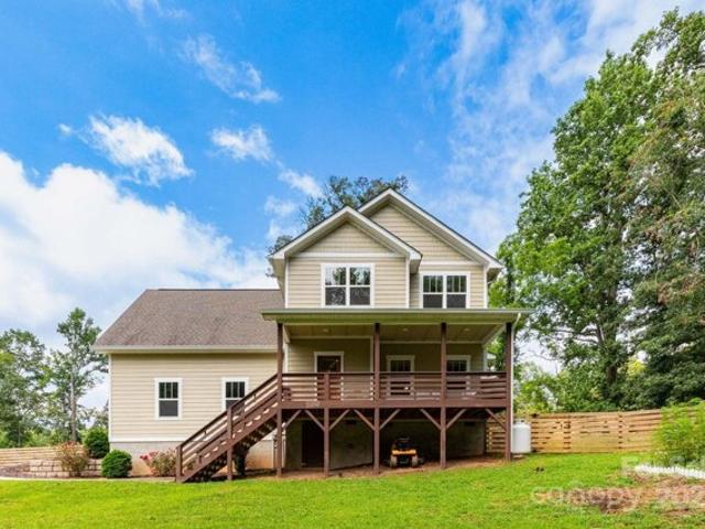 House for sale in Fletcher