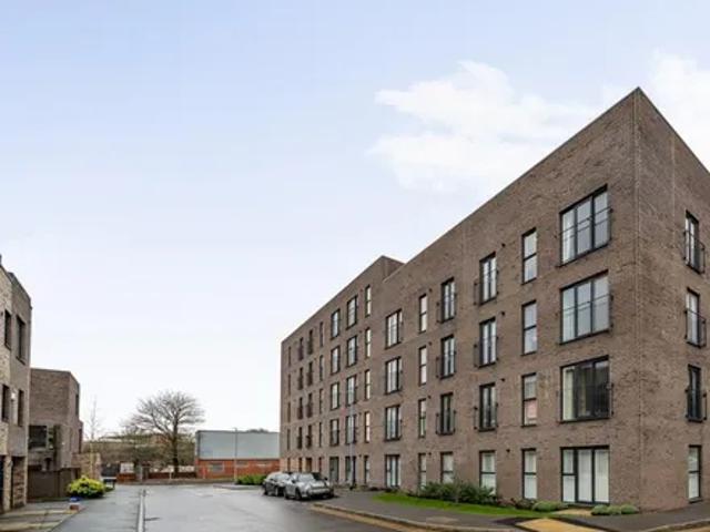 Apartment for rent in Gorse Hill, Trafford Park