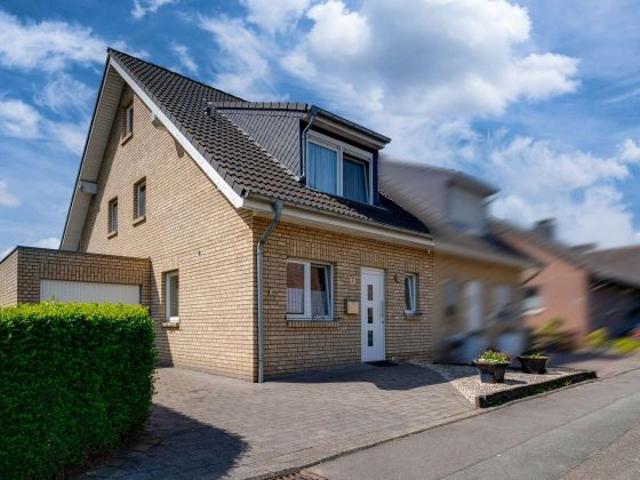 Haus kaufen in Emmerich am Rhein, Kreis Kleve