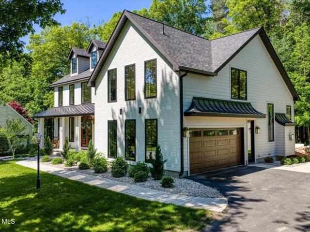 House for sale in Saratoga, New York