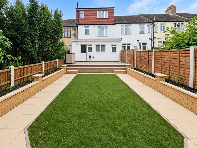 Apartment for rent in London Borough of Redbridge, Greater London
