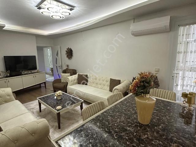Karabağlar, İzmir içerisinde satılık mülk