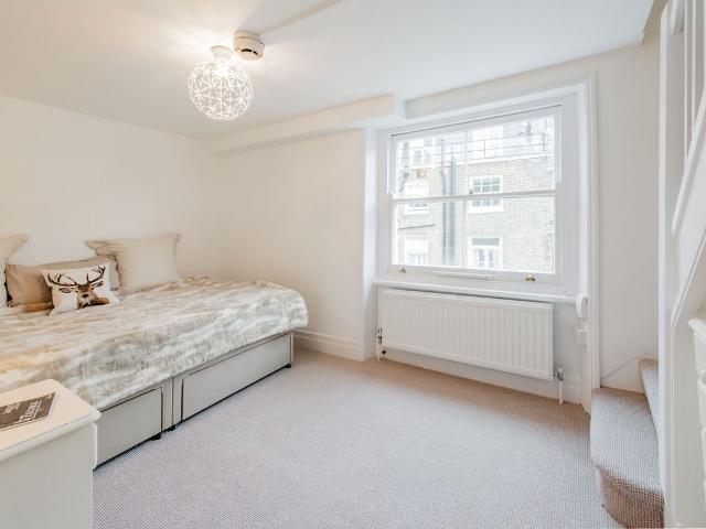 Studio for rent in South Kensington, Greater London