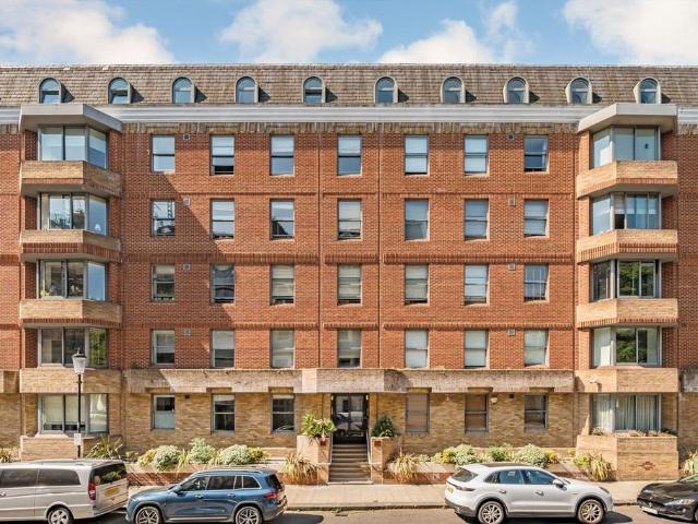 Apartment for rent in South Kensington, Greater London