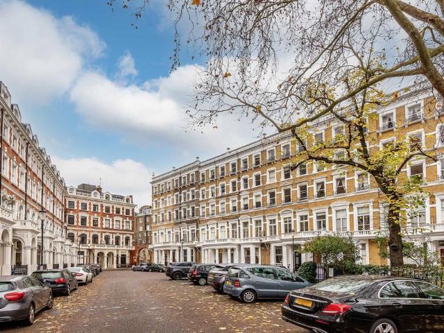 Apartment for rent in South Kensington, Greater London