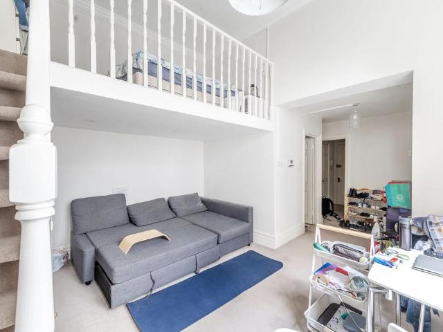 Apartment for rent in South Kensington, Greater London
