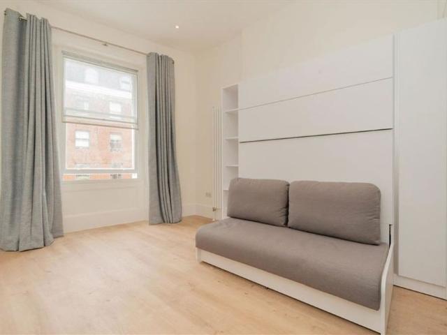 Apartment for rent in South Kensington, Greater London