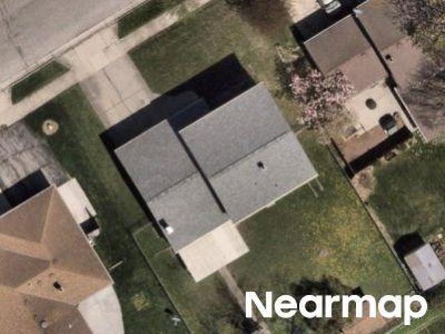 House for sale in Waukesha