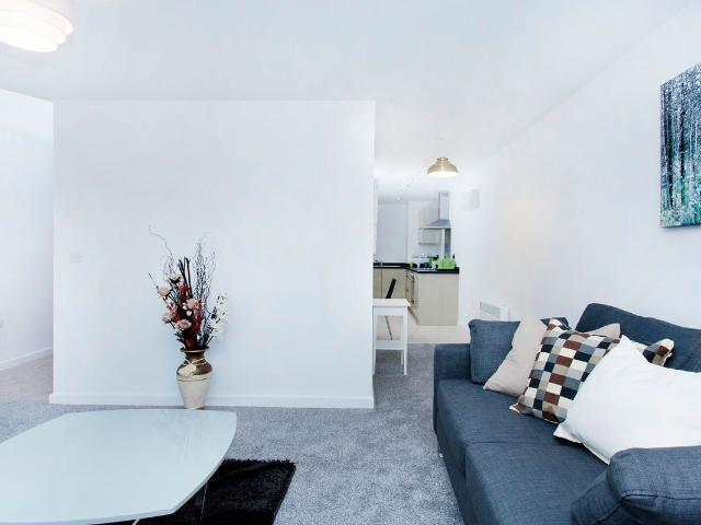 Studio for rent in West Yorkshire