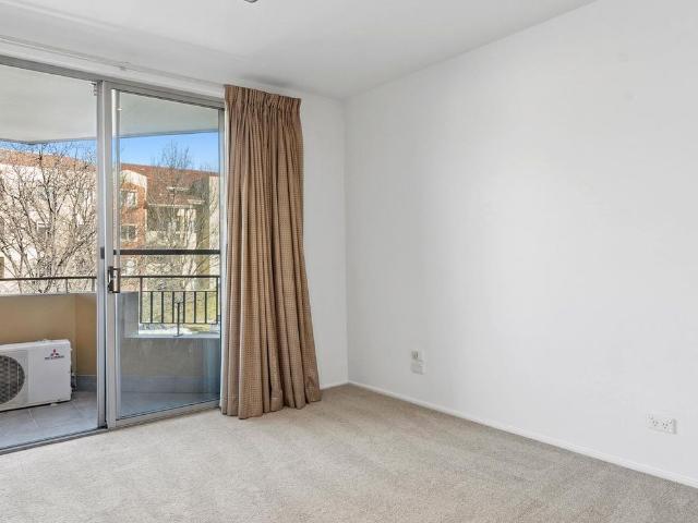 Apartment for rent in Forrest, Australian Capital Territory