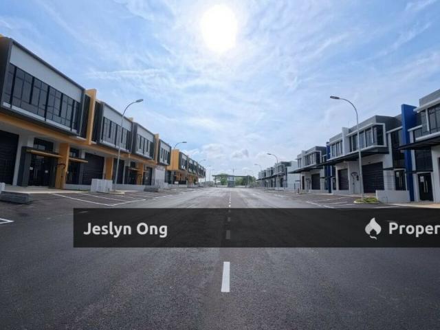 Warehouse for rent in Taman Lagenda Putra, Kulai
