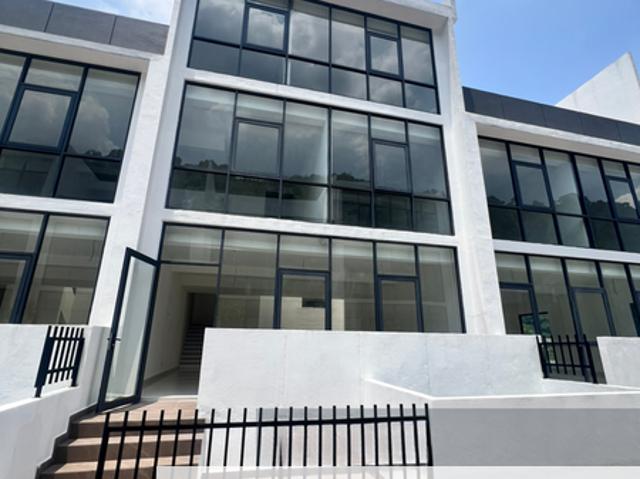 House for sale in Petaling, Damansara Damai