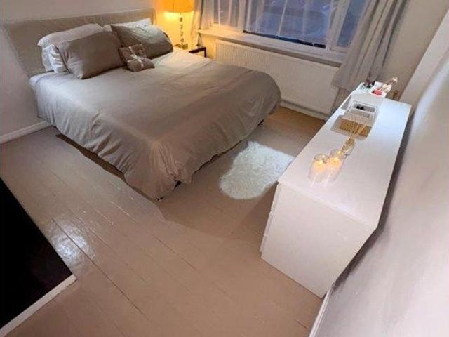 Room for rent in London Borough of Ealing, Perivale