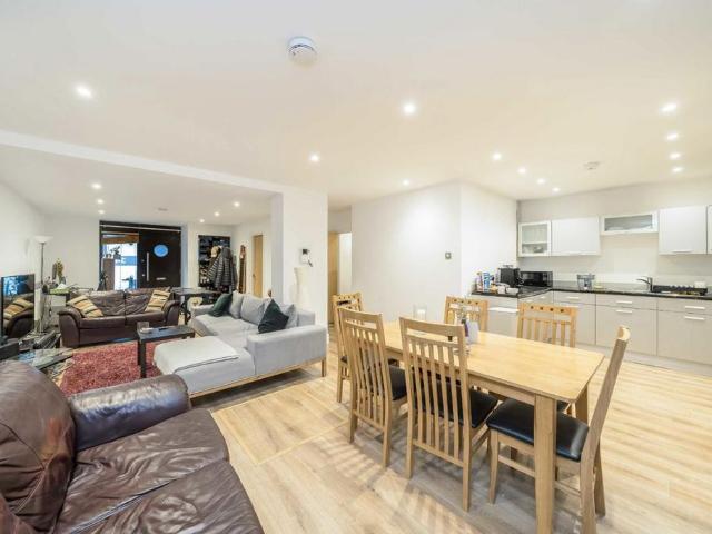 House for rent in Holloway, Greater London