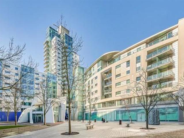 Apartment for rent in Bermondsey Village, Greater London