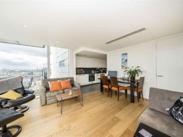 Apartment for rent in Bermondsey Village, Greater London