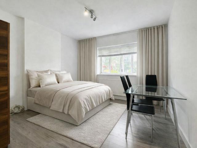 Room for rent in Greater London