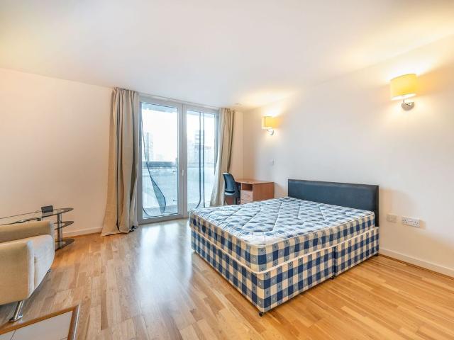 Studio for rent in Greater London