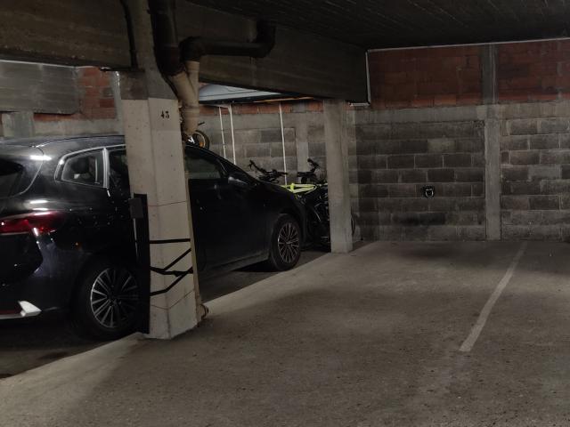Garage vente à Paris, Île-de-France