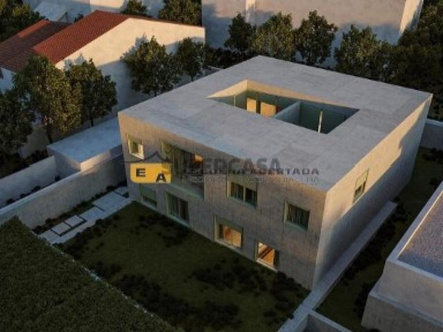 Casa venda em Porto, Lordelo Do Ouro