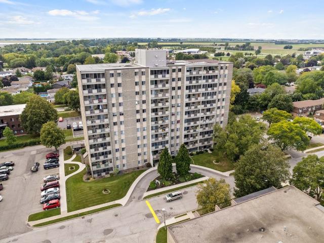 Apartment for rent in Brights Grove, Ontario