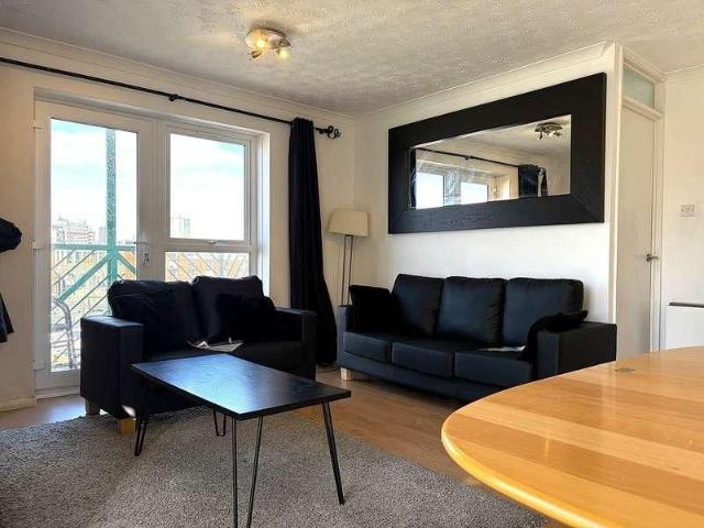Apartment for rent in Waterfront, Swansea