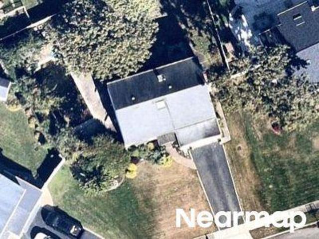 House for sale in Nesconset