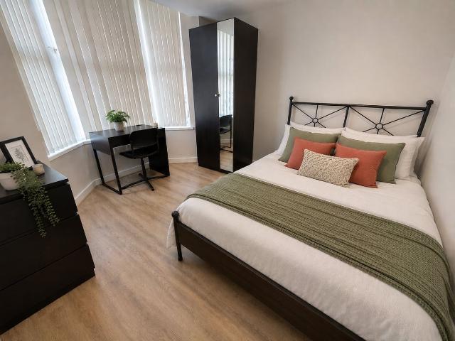 House for rent in Kensington, Calderstones