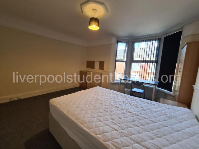 House for rent in Kensington, Calderstones