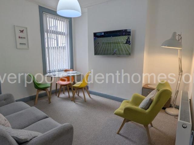 House for rent in Kensington, Calderstones