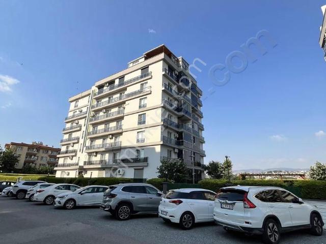Akhisar, Manisa içerisinde satılık mülk