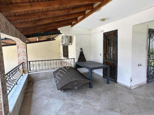 Akhisar, Manisa içerisinde satılık Villa
