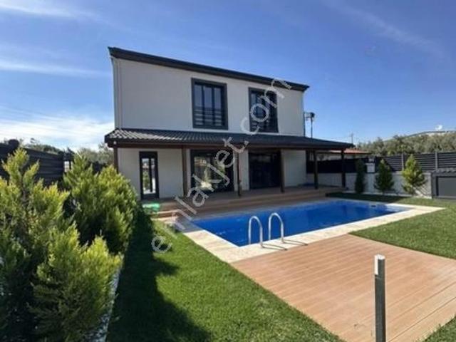 Akhisar, Manisa içerisinde satılık Villa